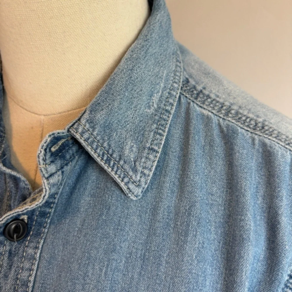 GAP, Women's Distressed Blue Denim, Long Sleeve, Button Down Shirt, SZ SM - Picture 2 of 7